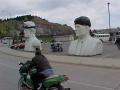 0810_02_bigheads.jpg