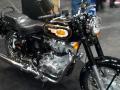 0122_11_RoyalEnfield.jpg