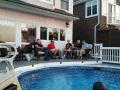 0819_10_PoolsideChat.jpg